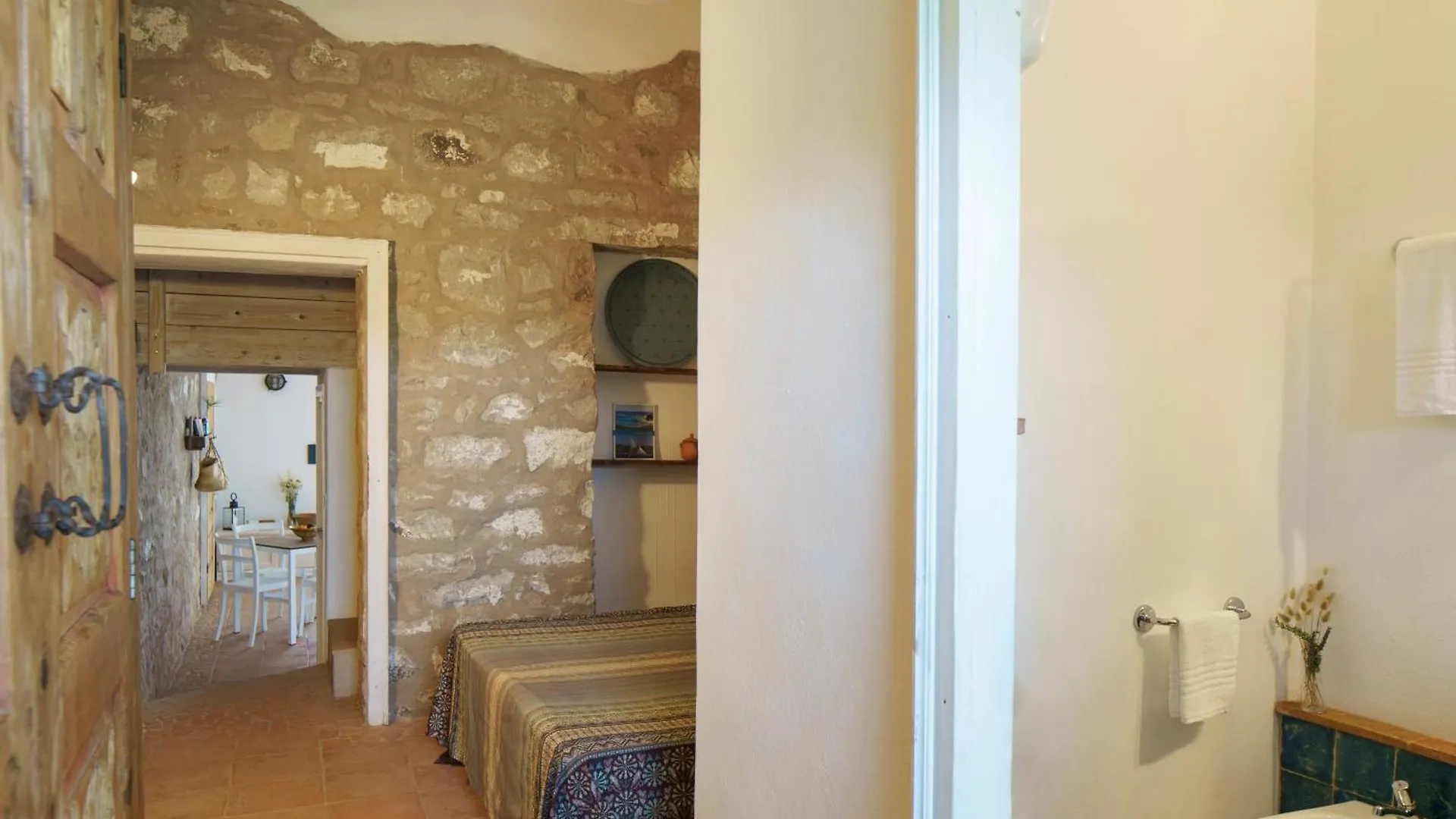 Residenza A Cova Guest House Carloforte  0*, Carloforte (Isola di San Pietro)