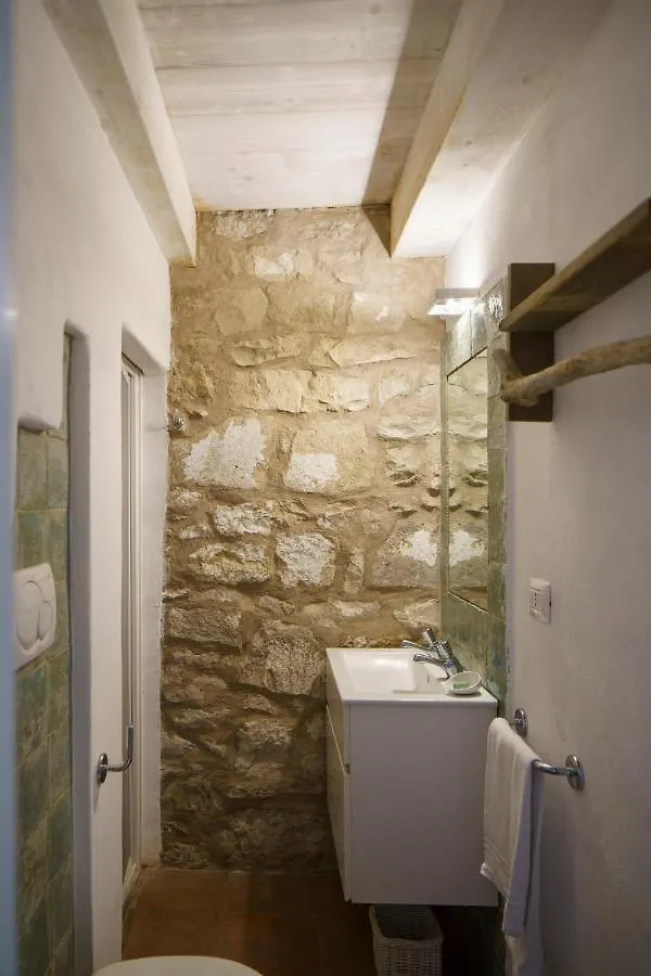 Residenza A Cova Pensionat Carloforte  0*, Carloforte (Isola di San Pietro)